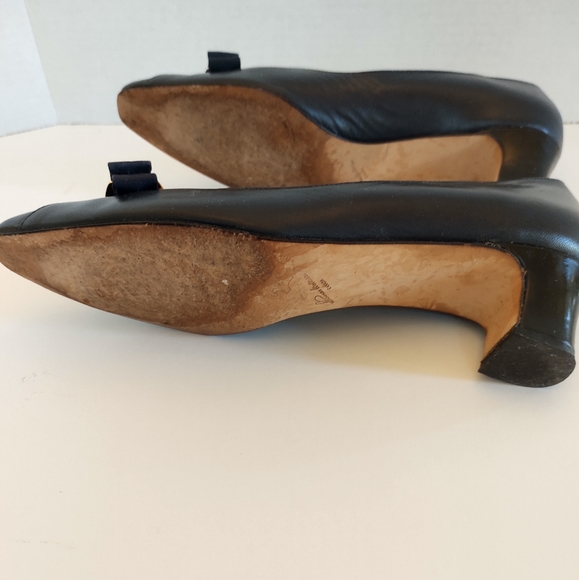 Timeless Navy Blue Leather Pumps | 7.5 N THOMAS WALLACE for Charles Patou - Picture 9 of 10